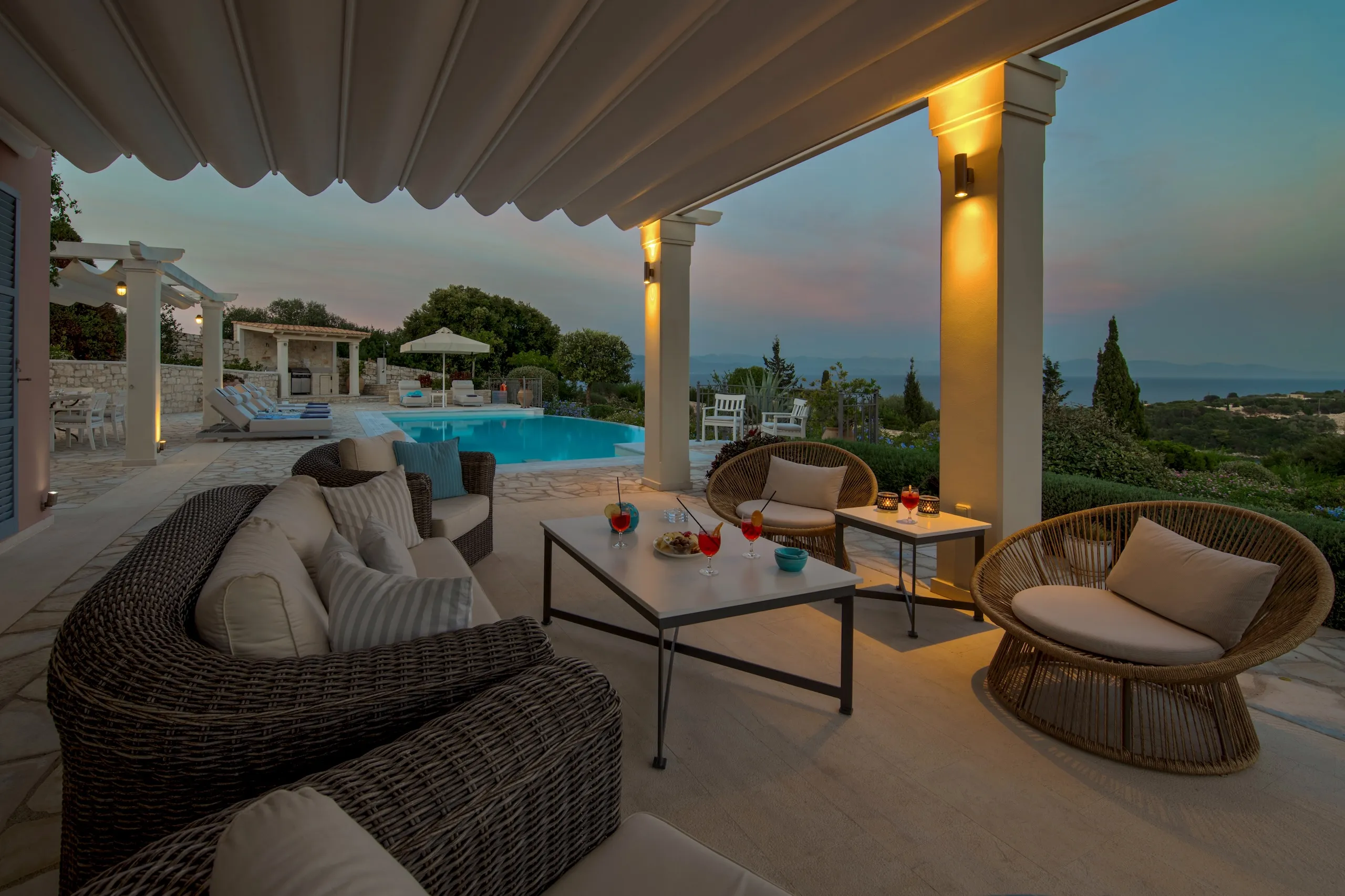 Chloe Villa - PaxosRetreats