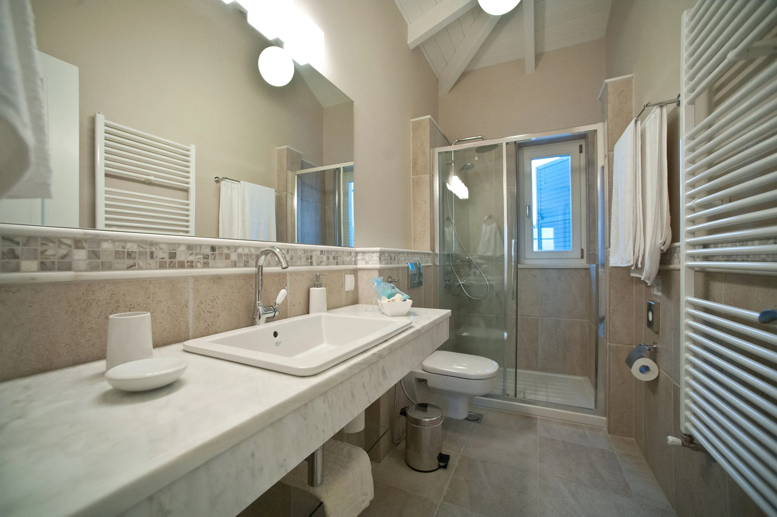 Chloe Villa - PaxosRetreats