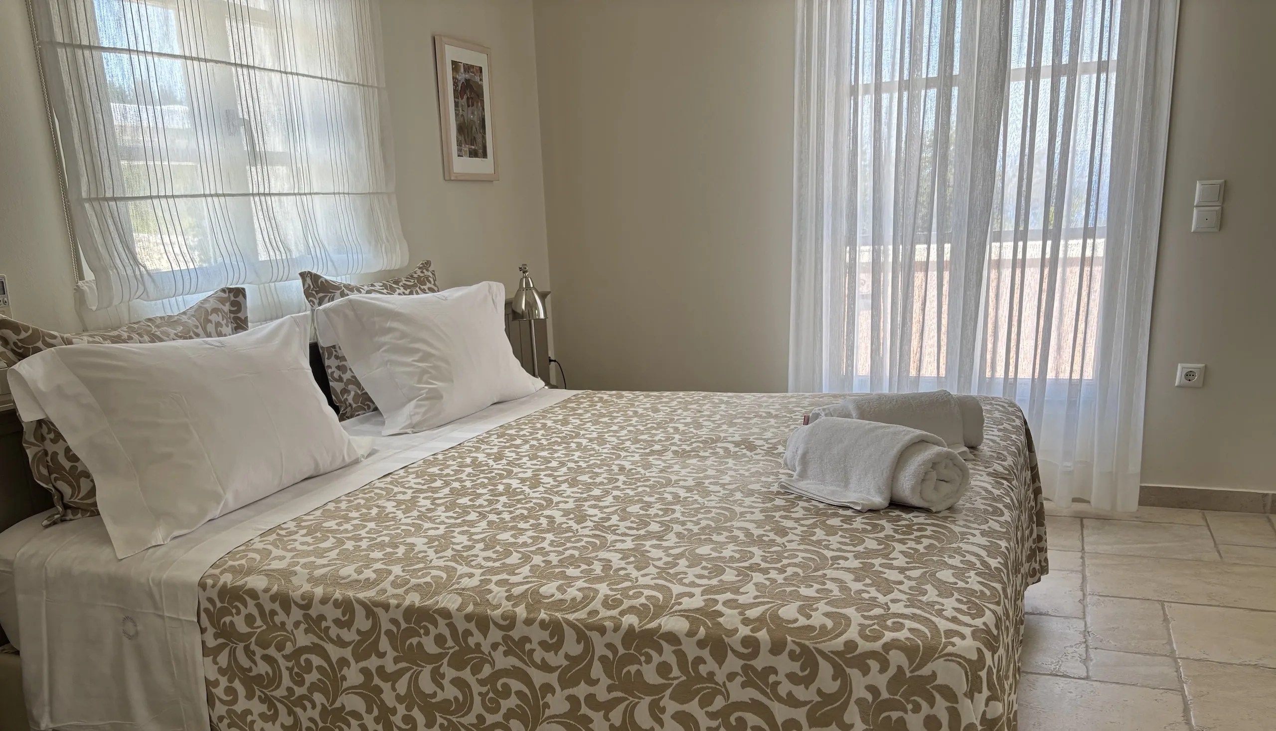 Chloe Villa - PaxosRetreats