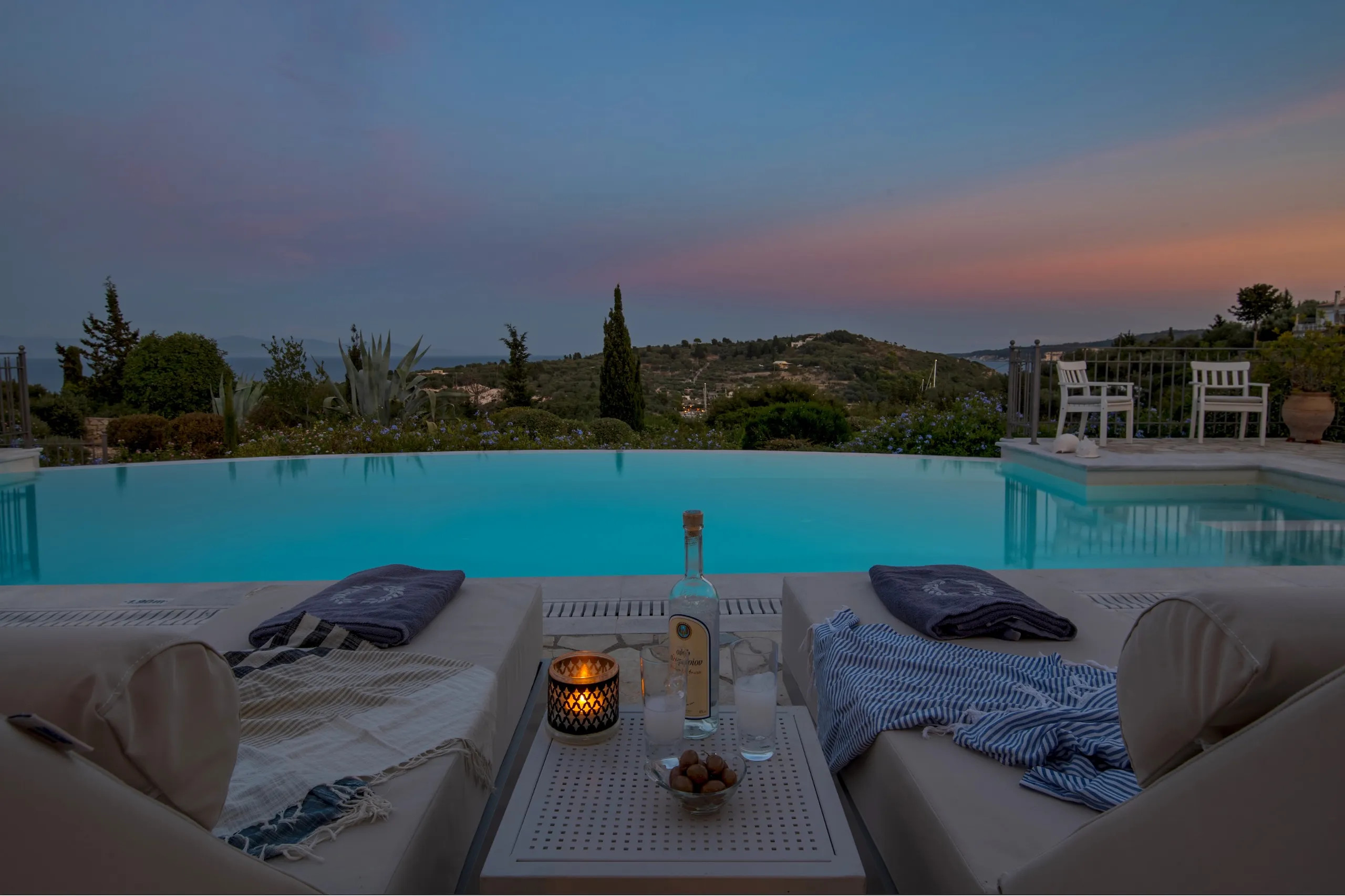 Chloe Villa - PaxosRetreats