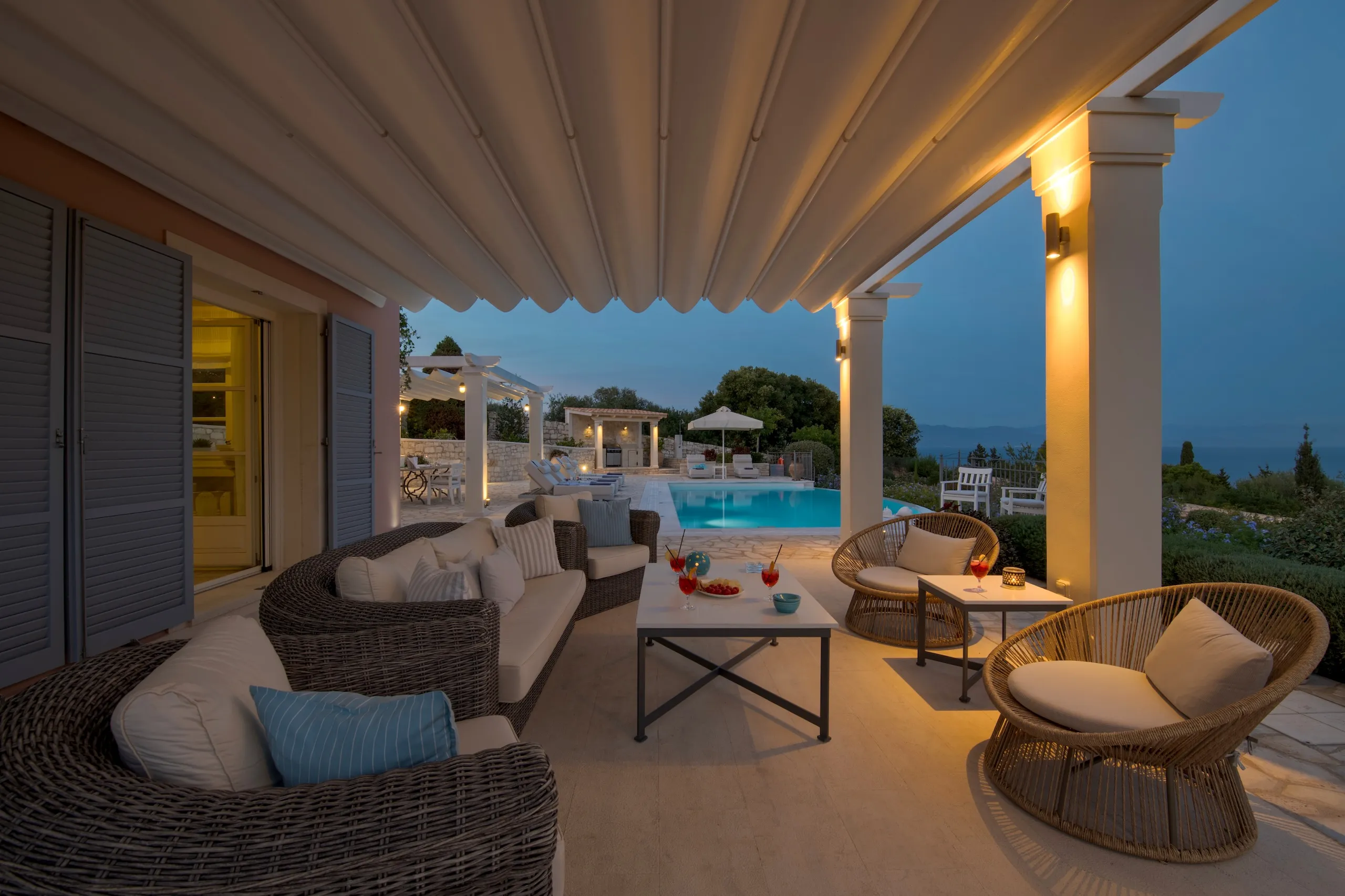 Chloe Villa - PaxosRetreats