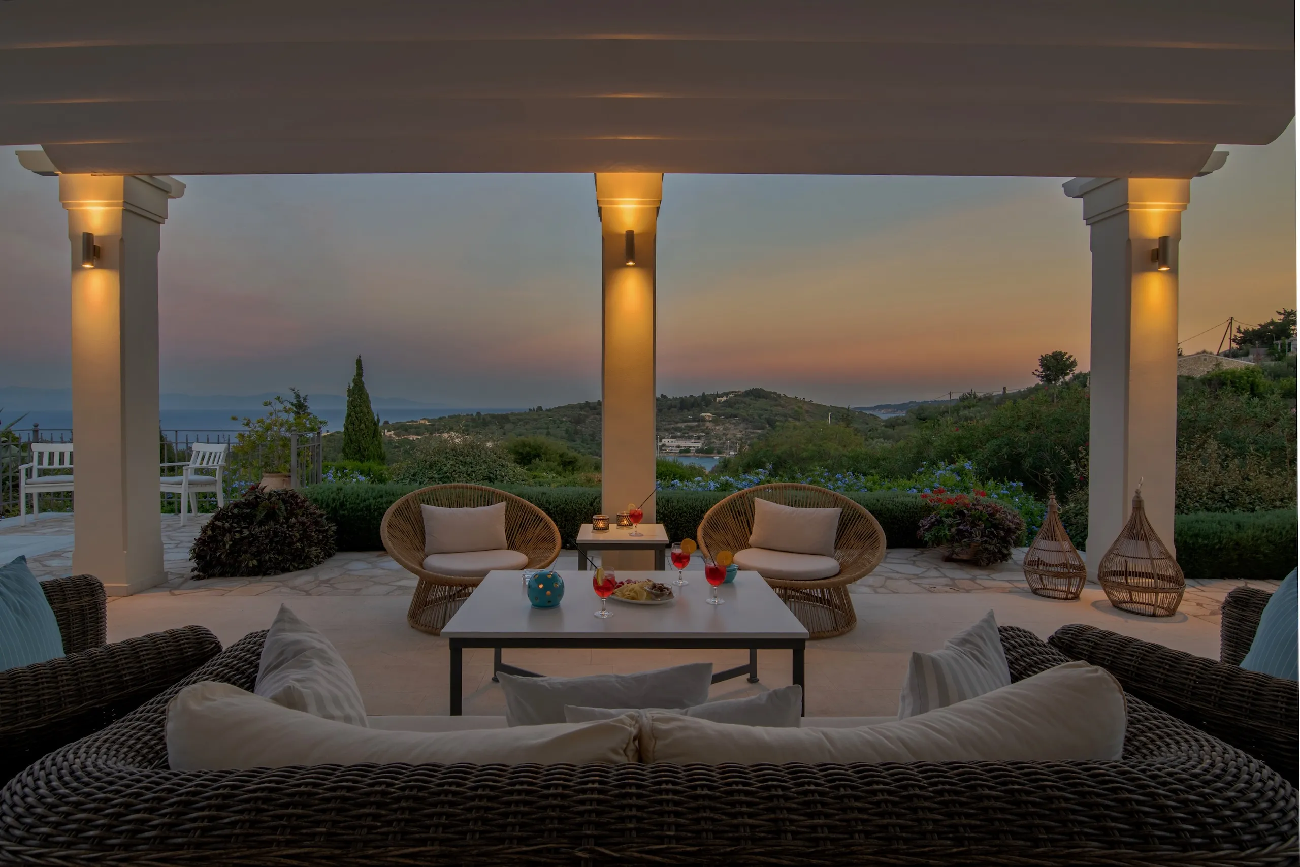 Chloe Villa - PaxosRetreats