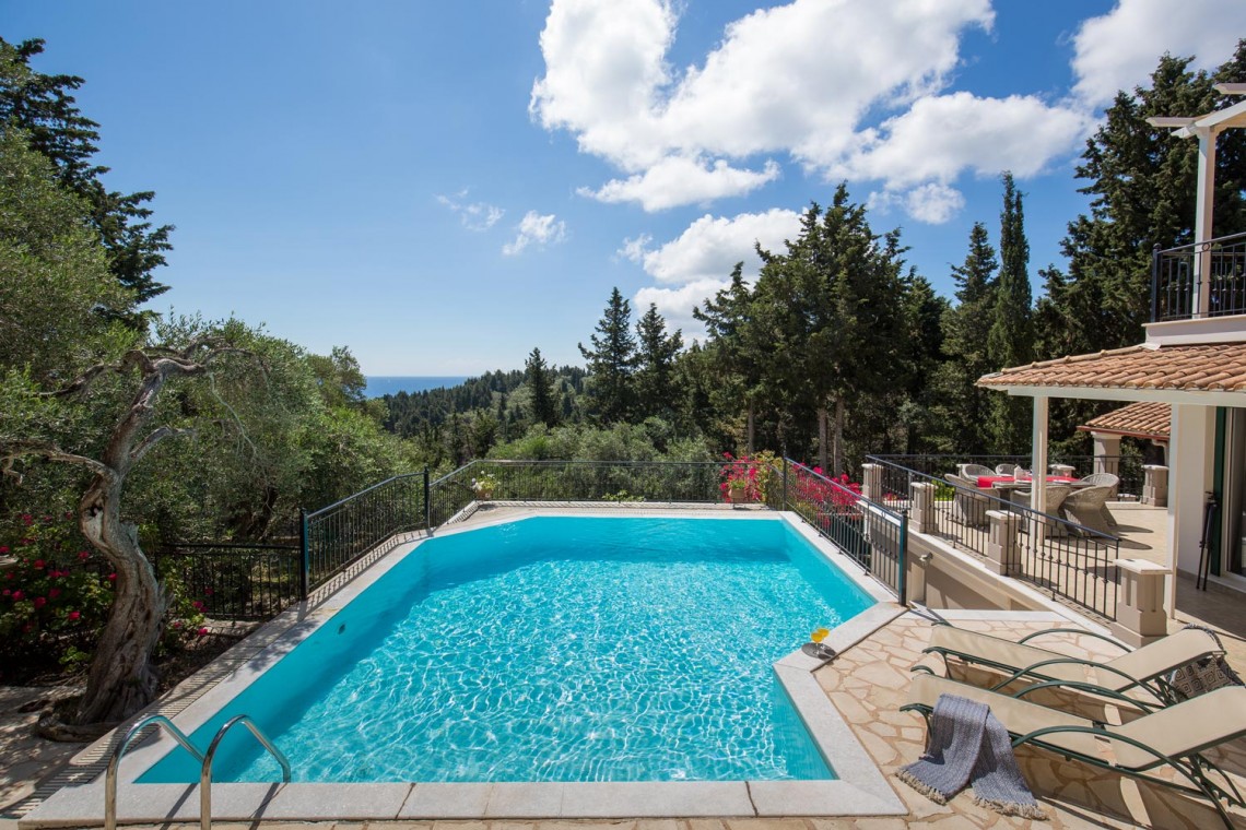 Angouleta villa Paxos retreats
