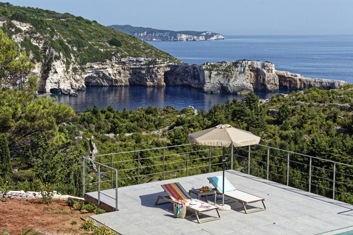 Nemesis Villa - PaxosRetreats