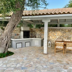 white orchard paxos villas
